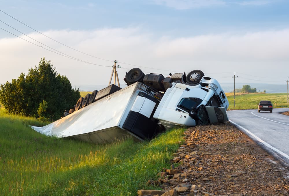 Truck crash on road